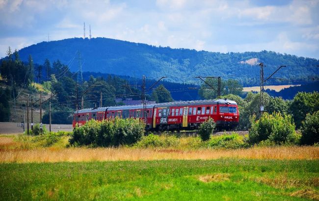 Через 13 років. Україна і Польща планують відновити залізничний маршрут: деталі