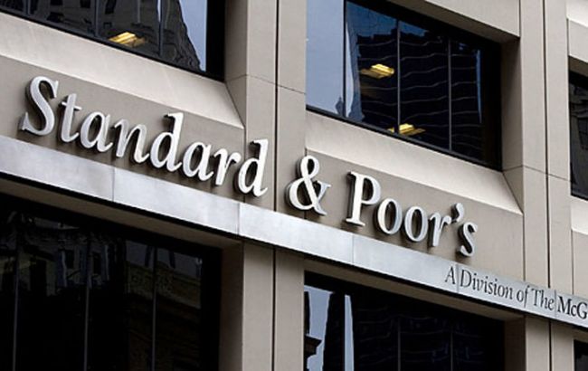 S&P понизило кредитный рейтинг Киева
