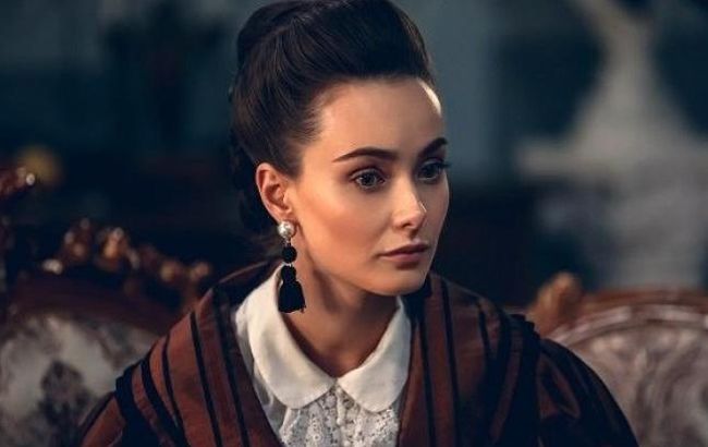 Зірка серіалу "Кріпосна" відверто розповіла про Ксенію Мішину