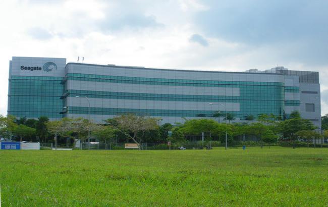 Один из крупнейших производителей жестких дисков закрыл свой завод в Китае и уволил всех сотрудников