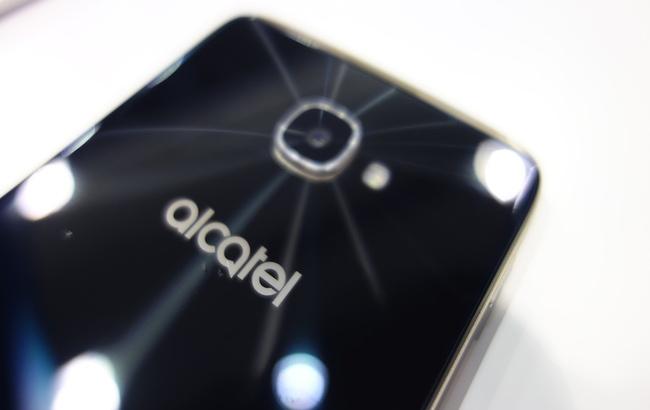Alcatel намерен в феврале представить пять новых смартфонов