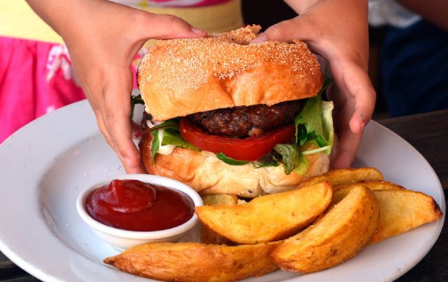 Названо найгірший перекус для вечора