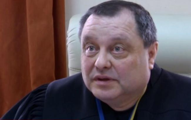 Судья, который предлагал взятку Холодницкому, возобновил работу