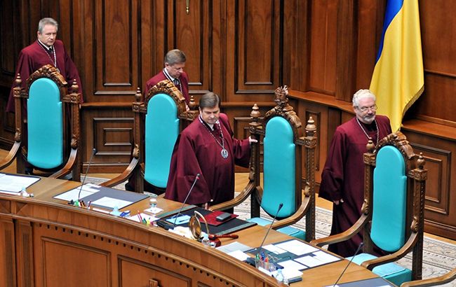 Фінальна очистка: навіщо влада змінює закон про люстрацію