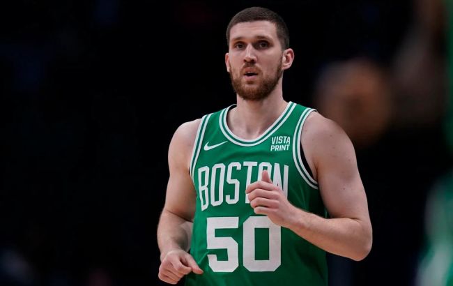 Игроки НБА Лень и Михайлюк прилетели усилить сборную Украины