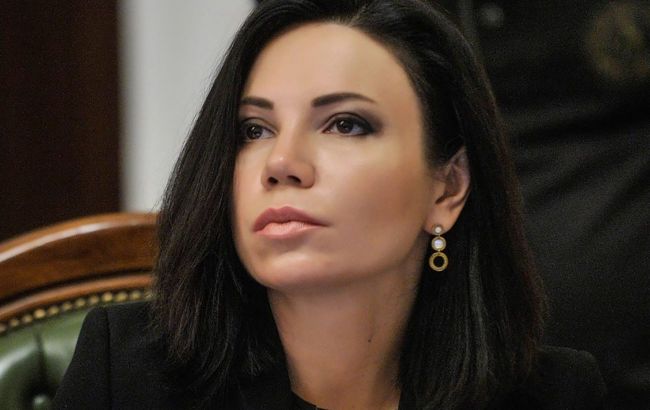 У Порошенко раскритиковали принятый за основу закон об олигархах