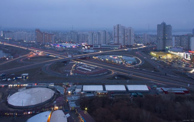 В Киеве митингующие перекрыли проспект Бажана