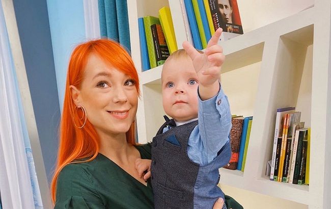 Улица, такси, театр: украинские звезды не стесняются грудного кормления в публичных местах