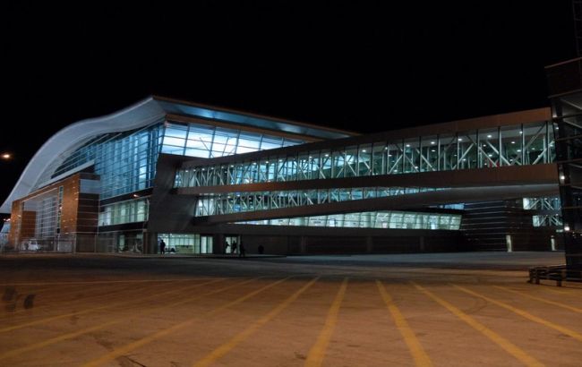 В аеропорту Тбілісі здійснив аварійну посадку літак із Києва