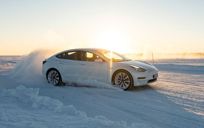 Испытание холодом: стало известно, сколько запаса хода теряют электрокары в 20-градусный мороз