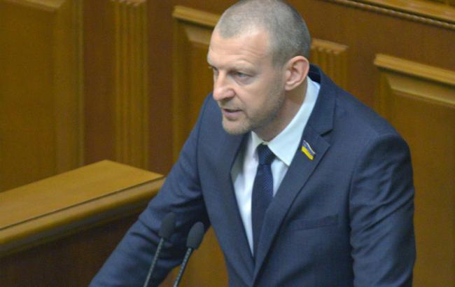 "Народный фронт" против перехода Рады в режим работы в комитетах