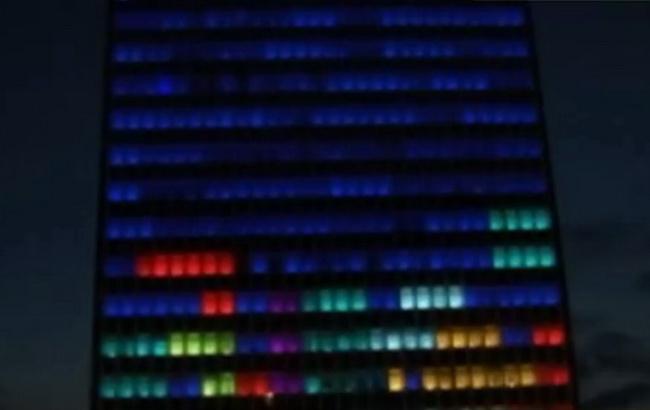 Студенты из Германии создали гигантскую игровую приставку на фасаде дома