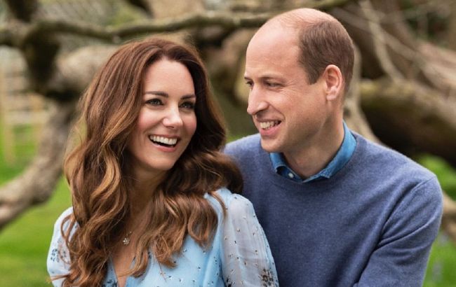 Кейт Миддлтон и принц Уильям поделились новым портретом принцессы Шарлотты в честь ее дня рождения