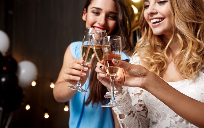 Сколько можно хранить открытое шампанское и как продлить ему жизнь