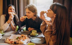 Всього 30 хвилин увечері: секретний метод захисту підлітків, про який забули батьки