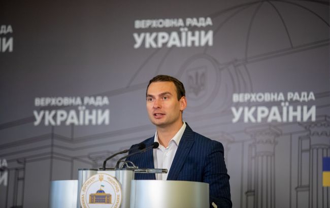 Госбюджет недополучил в мае около 700 млн грн из-за "скруток" с НДС, - нардеп