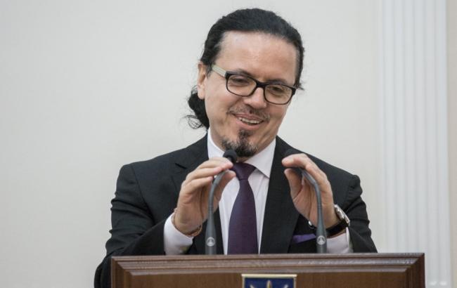 "Укрзализныця" установит на вокзалах терминалы по продаже билетов