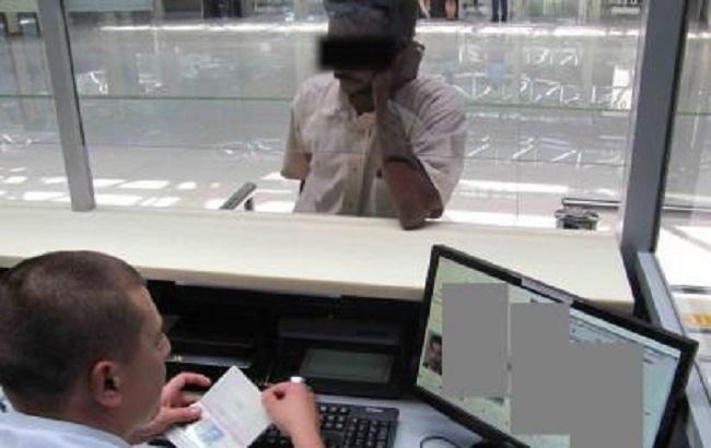 Пограничники задержали 4 иностранцев-нарушителей и 13 нелегалов из Индии