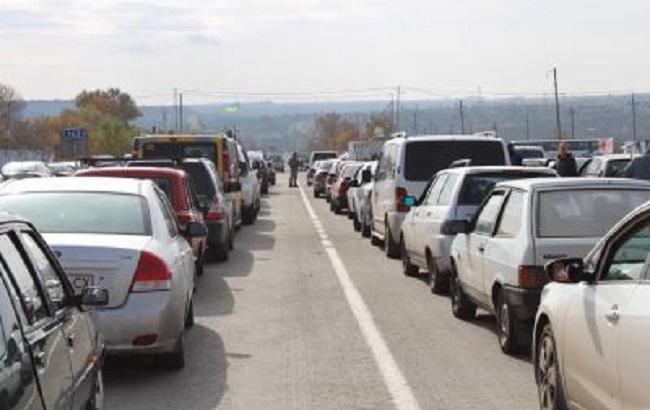 Провокации боевиков вызывают очереди в КПВВ на линии разграничения, - ГПСУ