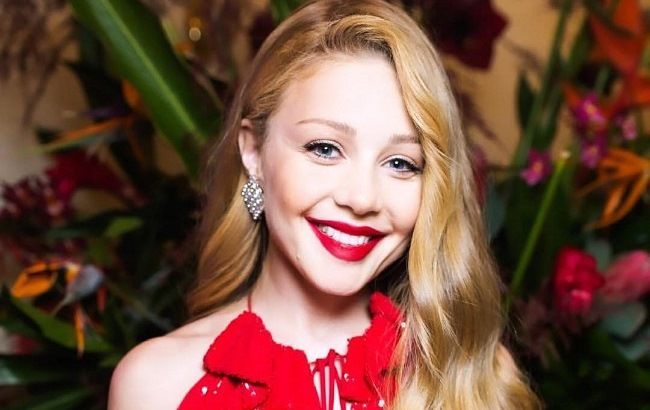 Сама жіночність: Тіна Кароль у сукні theCOAT на прем'єрі Голосу країни (фото)