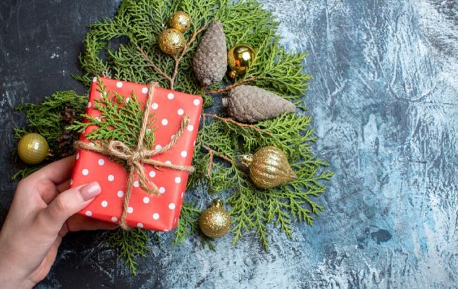 8 порад, як красиво упакувати новорічний подарунок