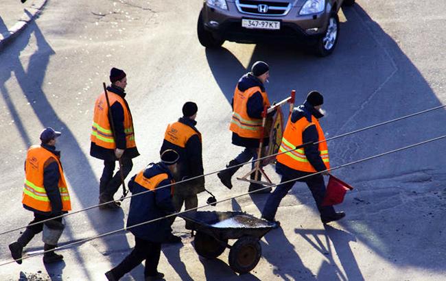 Порошенко рассказал, сколько денег заложено на строительство дорог в этом году