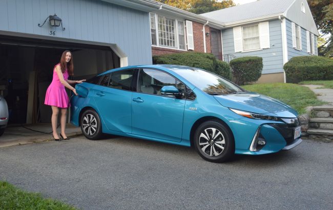 Стали известны модели Toyota, которые первыми получат инновационные твердотельные батареи