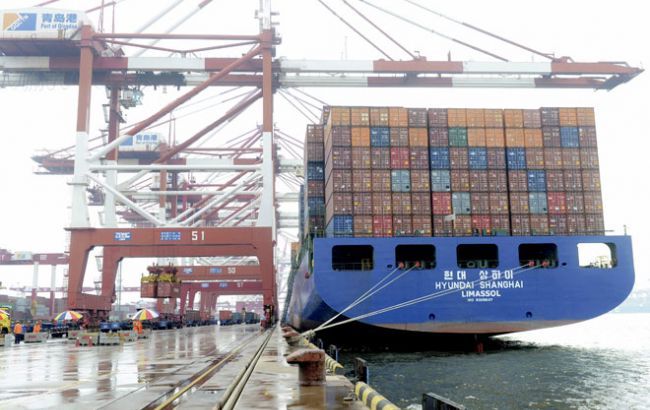 Китай отчитался о рекордном за шесть лет падении экспорта