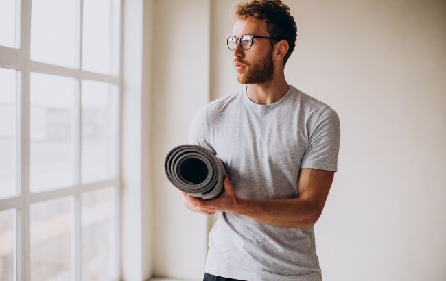 Новий фітнес-тренд, який спалює жир без спортзалу та важких вправ: як це працює