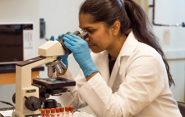 Живуть у роті та шлунку: вчені виявили абсолютно новий клас життя в організмі людини