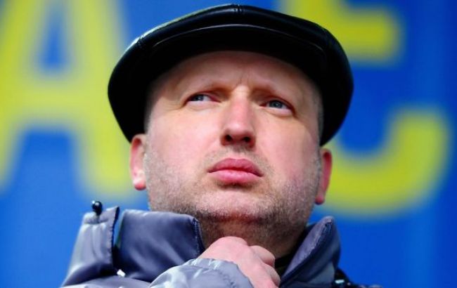 Турчинов: строительство защитных позиций будет завершено в ближайшее время