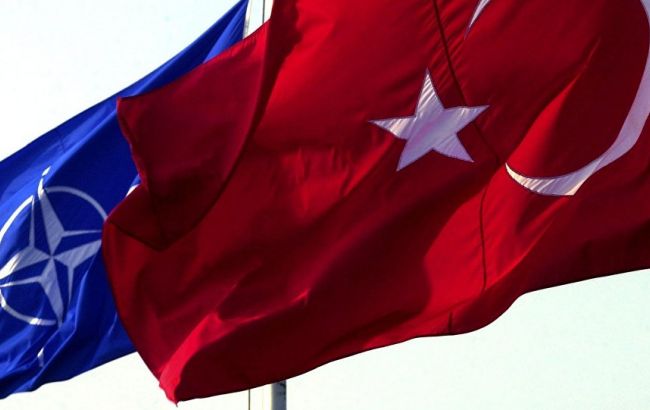 Франция и Германия выступили против проведения саммита НАТО в Турции, - источник