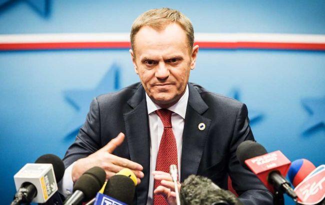 Туск, Меркель и Олланд ищут "компромисс" по санкциям против РФ