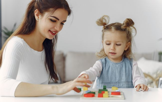 5 принципів виховання, які "калічать" дитину. Психолог застерегла від помилок