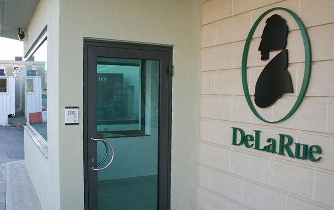 Центробанк Венесуэлы не отдал долг крупнейшему производителю банкнот