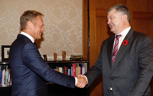 Порошенко призвал Туска ввести новые санкции против России