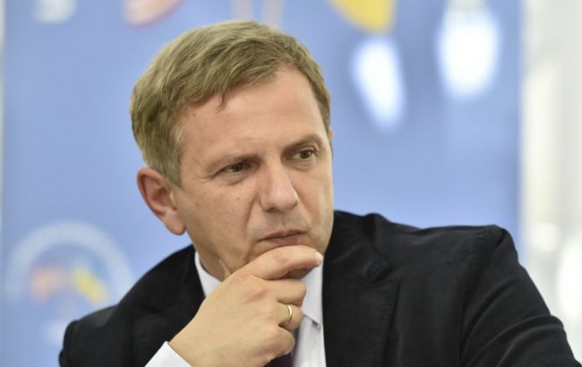 Советник президента не видит рисков значительных колебаний курса гривны