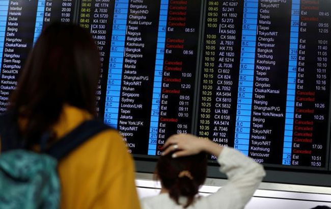 В Гонконге из-за акций протеста отменили все авиарейсы