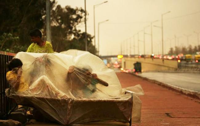 В Індії через піщану бурю і зливи загинули понад 60 людей