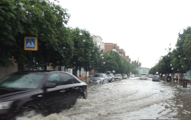 В оккупированном Крыму введен режим ЧС из-за сильных ливней и подтоплений