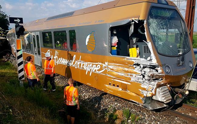 В Австрии сошел с рельсов пассажирский поезд, пострадали 30 человек