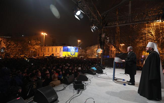 Порошенко поедет вместе с Епифанием в Константинополь получать томос