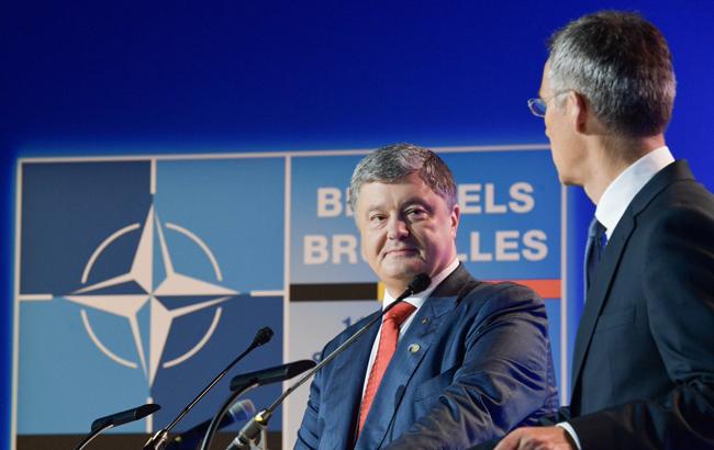 Порошенко сообщил, когда подаст поправки к Конституции о намерениях Украины вступить в НАТО