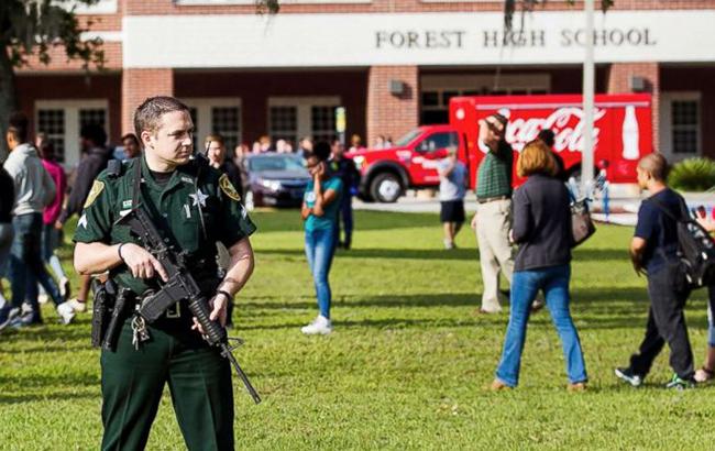 С 2009 года в США произошло как минимум 288 случаев стрельбы в школах