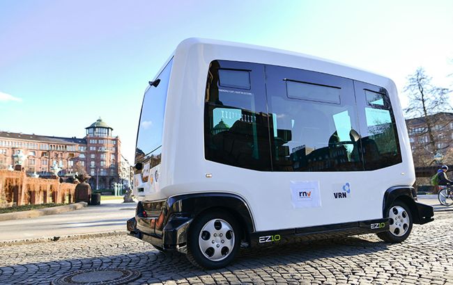 У Німеччині на маршрут вийдуть самокеровані автобуси