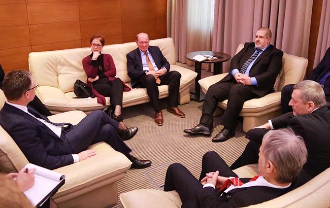 Спецпредставитель Госдепа США встретился с Умеровым и Чийгозом