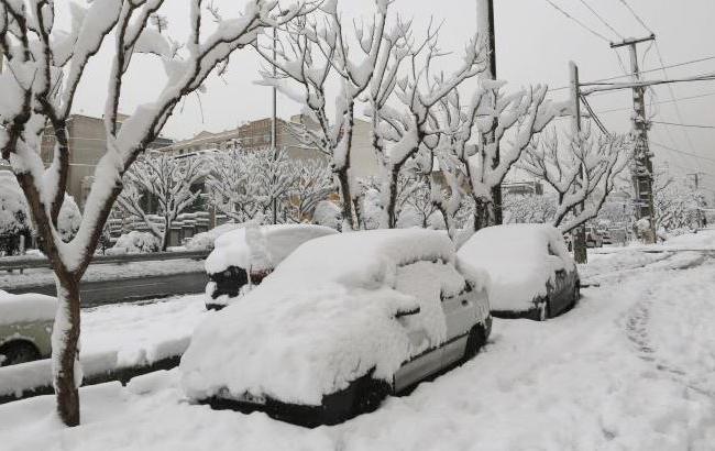 Снігопад в Ірані засипав Тегеран і порушив транспортне сполучення