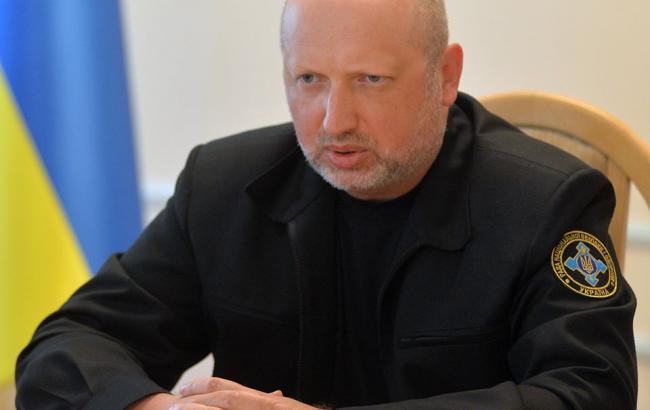 Турчинов заявил о необходимости уничтожать российские БПЛА