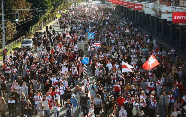 В ЕС предлагают ввести безвиз для белорусов