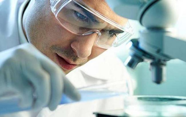 Американские физики создали наноматериал, вырабатывающий спирт из воздуха